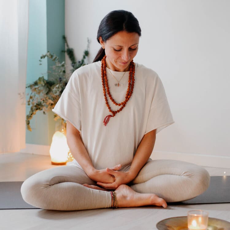 Manuela Montalcino insegnante di Vinyasa Yoga di Semi di Yug